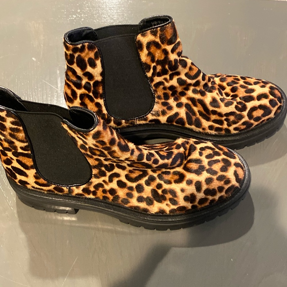 Kenneth Cole slip on boots